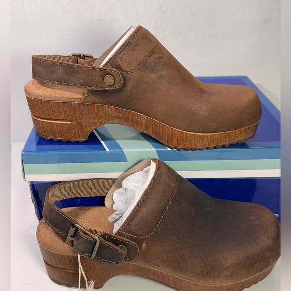 White Mountain Shoes Being Leather Clog comfy summer spring classic casual style - Picture 3 of 10